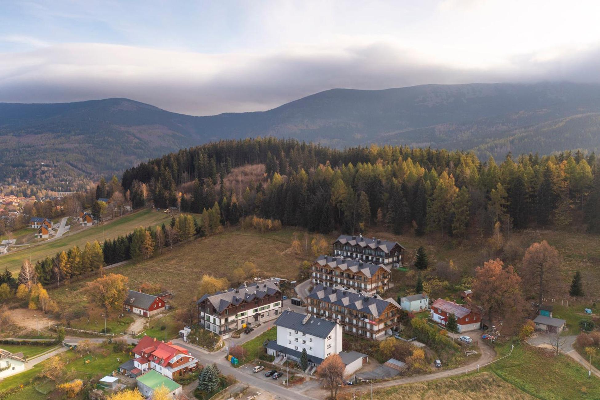 Stylowe I Klimatyczne Apartamenty Sun Seasons 24 W Karpaczu By Noclegi Renters Apartament *
